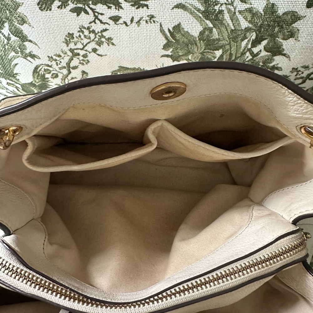 Tory Burch Chelsea Pebble Leather Slouchy Tote Shoulder Bag in Ivory - Picture 12 of 12